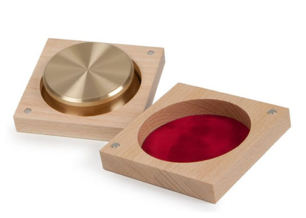 record puck bronze